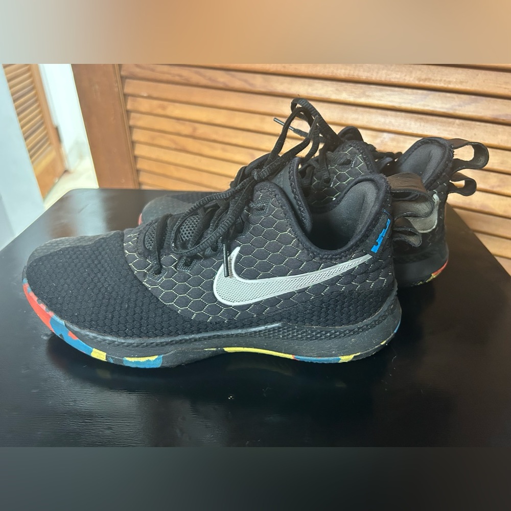 Nike Lebron Witness 3